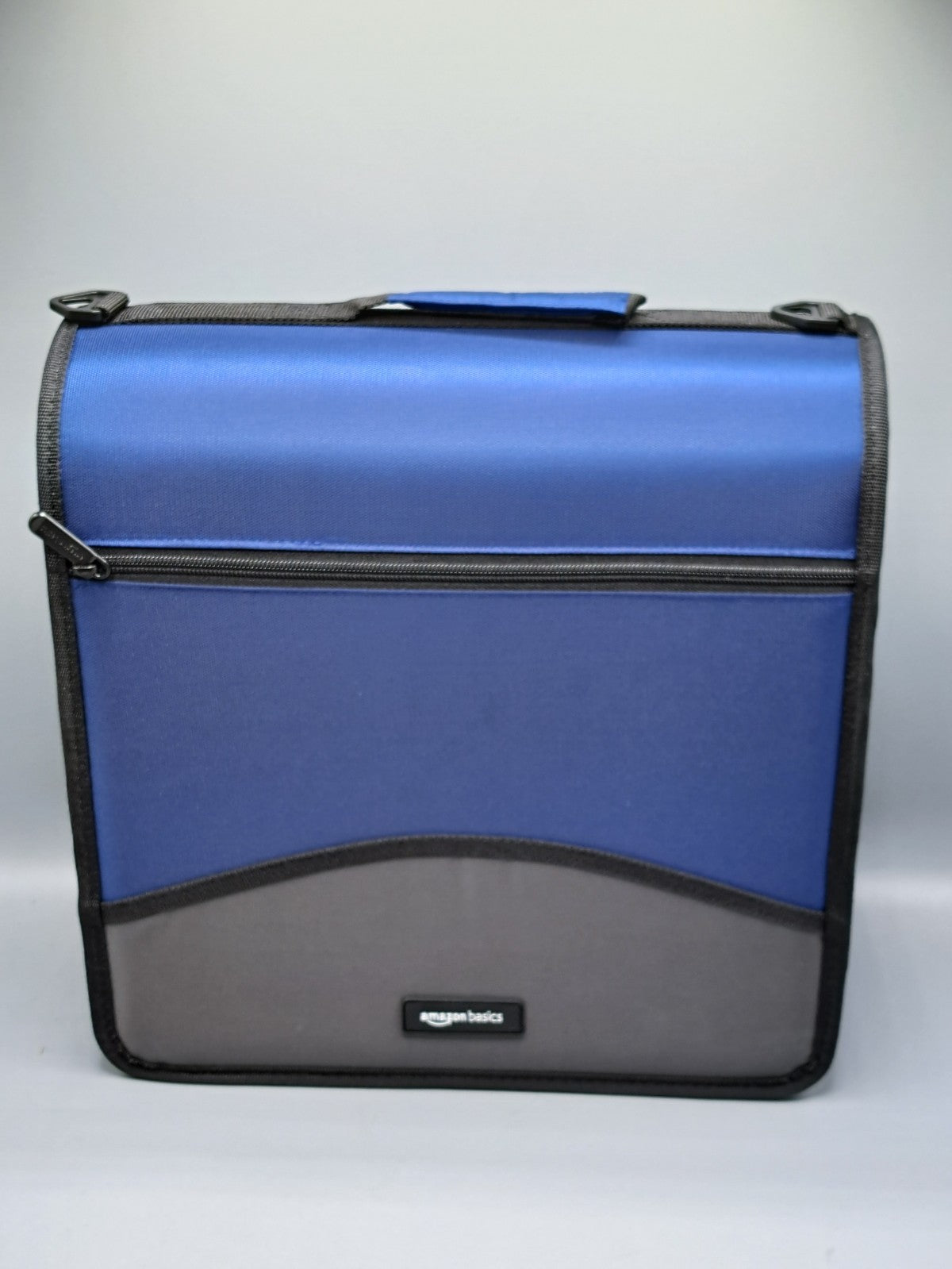 Amazon Basics - Ringbuch mit 3 Ringen und Reißverschluss - D-Ring, 10,16 cm, Bla